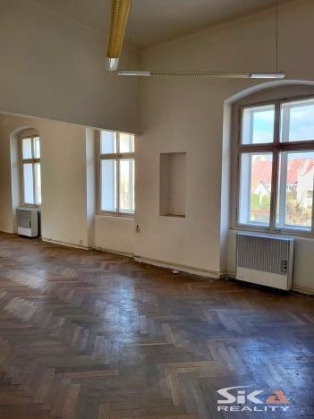 Prodej kanceláře, Louny, Na Valích, 449 m2