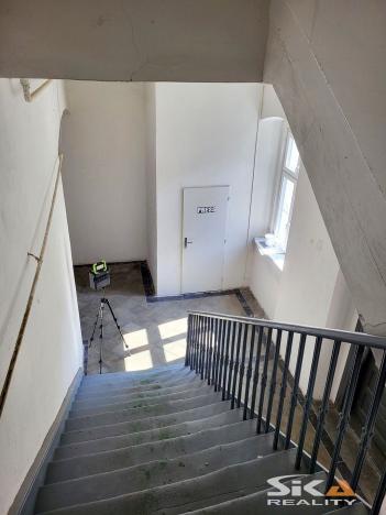 Prodej kanceláře, Louny, Na Valích, 449 m2