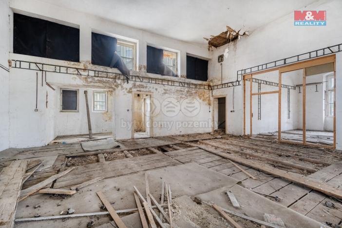 Prodej rodinného domu, Bílina, 1200 m2