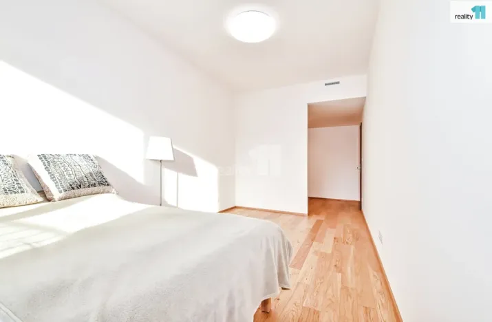 Pronájem bytu 2+kk, Praha - Smíchov, Šiklové, 70 m2