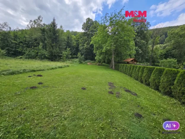 Prodej louky, Vápenná, 2079 m2