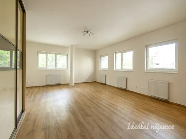 Pronájem bytu 2+kk, Praha - Hodkovičky, U Zátiší, 72 m2