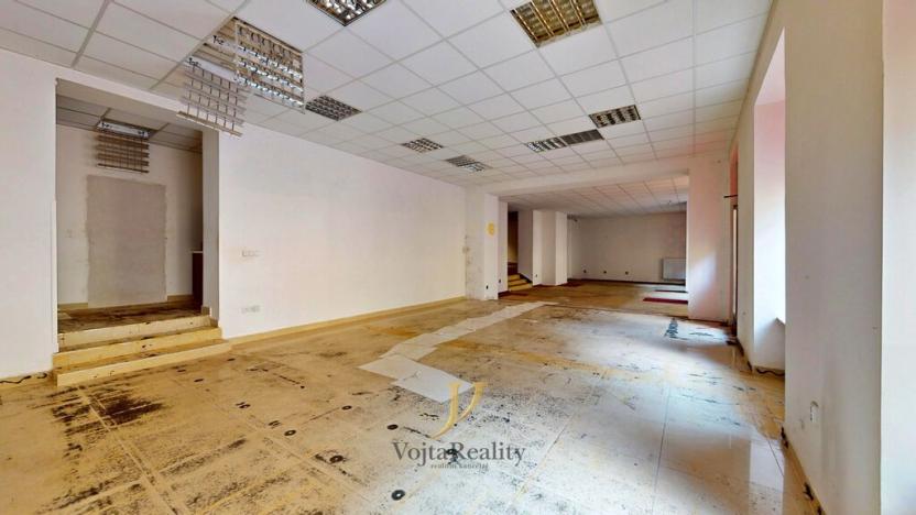 Pronájem obchodního prostoru, Šumperk, Hlavní třída, 215 m2