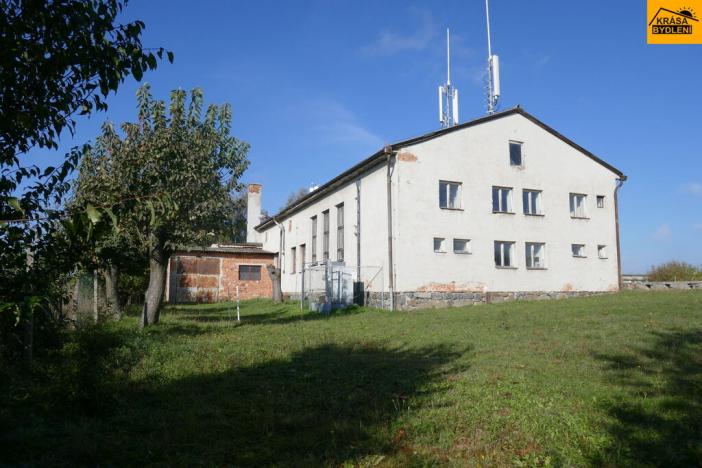 Prodej komerčního pozemku, Moravec, 3983 m2