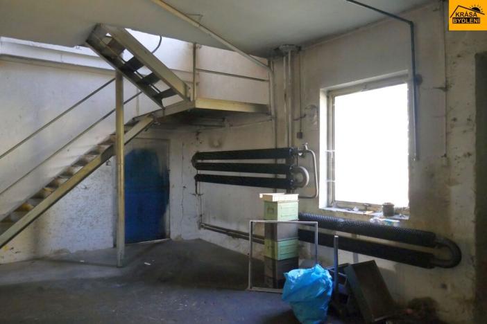 Prodej komerčního pozemku, Moravec, 3983 m2