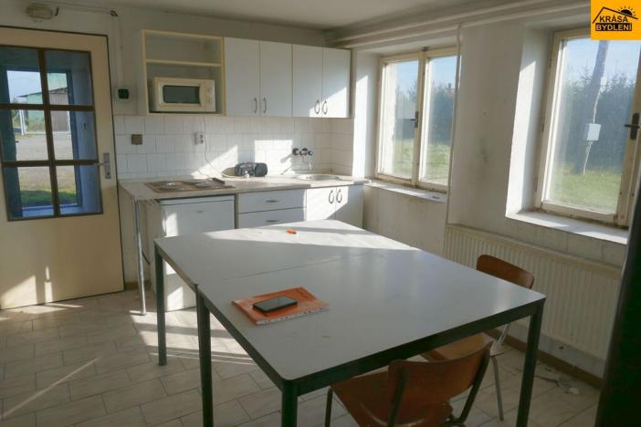 Prodej komerčního pozemku, Moravec, 3983 m2