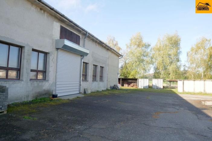 Prodej komerčního pozemku, Moravec, 3983 m2