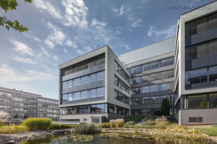 Pronájem kanceláře, Praha - Stodůlky, Laurinova, 673 m2