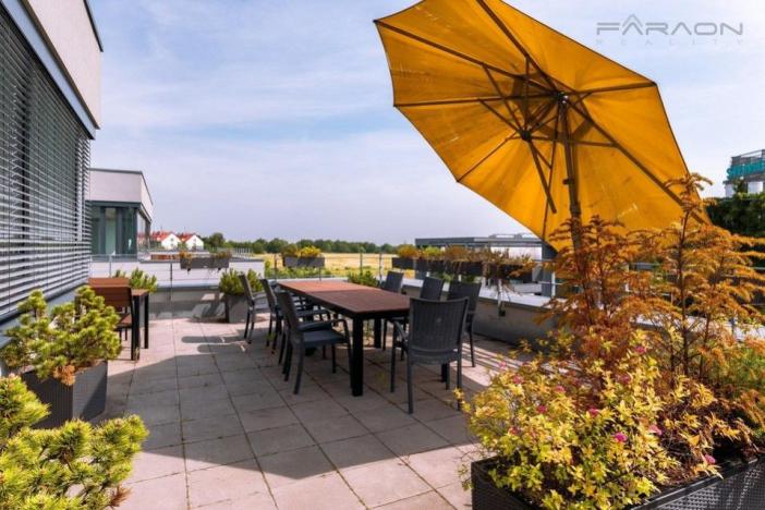 Pronájem kanceláře, Praha - Stodůlky, Laurinova, 673 m2