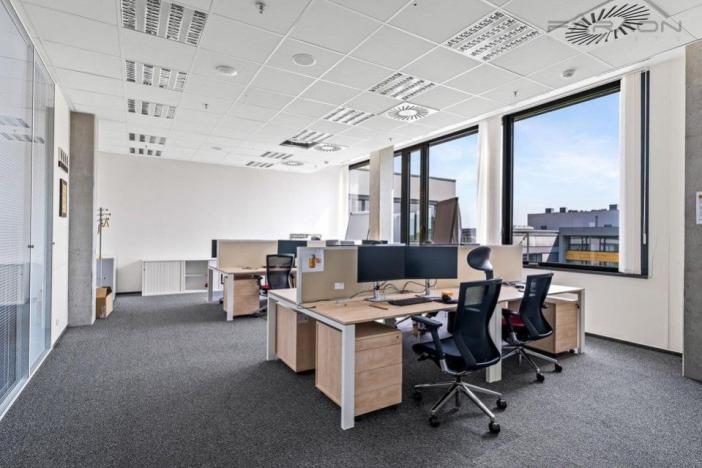 Pronájem kanceláře, Praha - Stodůlky, Laurinova, 673 m2