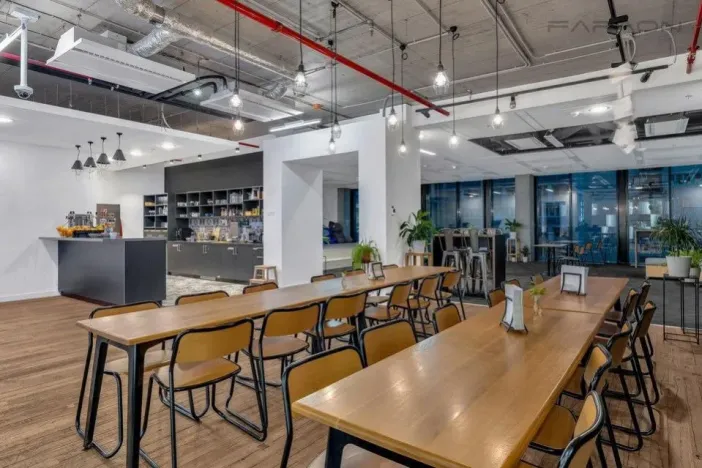 Pronájem kanceláře, Praha - Dejvice, Evropská, 283 m2