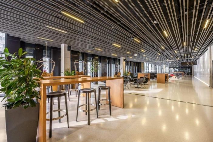 Pronájem kanceláře, Praha - Dejvice, Evropská, 1298 m2