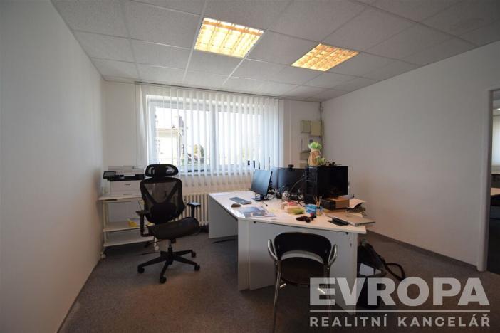 Prodej komerční nemovitosti, Kolín - Kolín IV, Královská cesta, 1510 m2