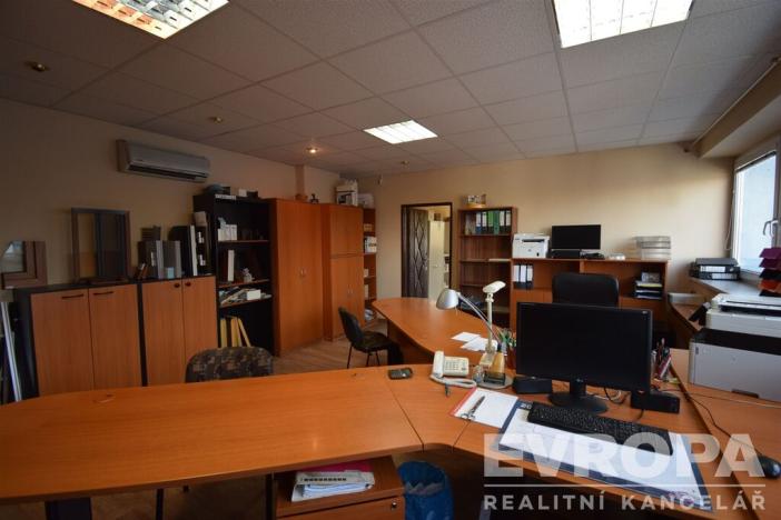 Prodej komerční nemovitosti, Kolín - Kolín IV, Královská cesta, 1510 m2