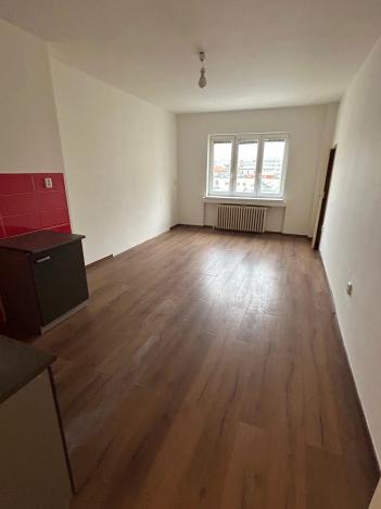 Pronájem bytu 1+kk, Praha - Holešovice, Komunardů, 30 m2