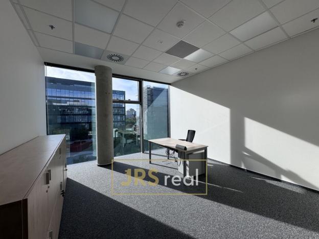Pronájem kanceláře, Brno, 684 m2