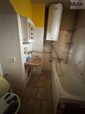 Prodej rodinného domu, Polepy - Encovany, 417 m2