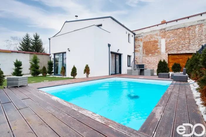 Prodej rodinného domu, Pohořelice, U Cihelny, 168 m2