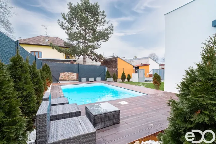 Prodej rodinného domu, Pohořelice, U Cihelny, 168 m2