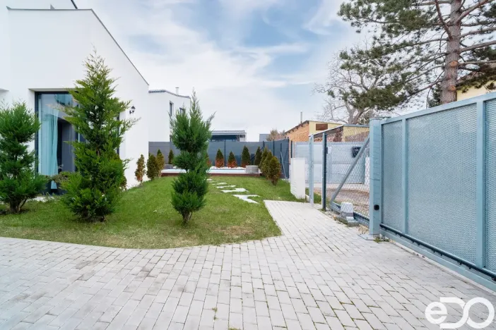 Prodej rodinného domu, Pohořelice, U Cihelny, 168 m2