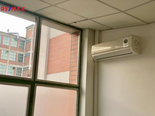 Pronájem kanceláře, Zlín, Vavrečkova, 50 m2