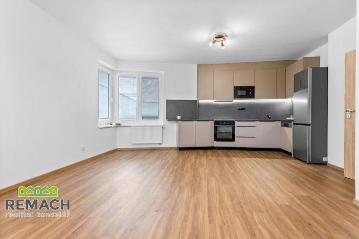 Pronájem bytu 2+kk, Náchod - Staré Město nad Metují, Bartoňova, 52 m2