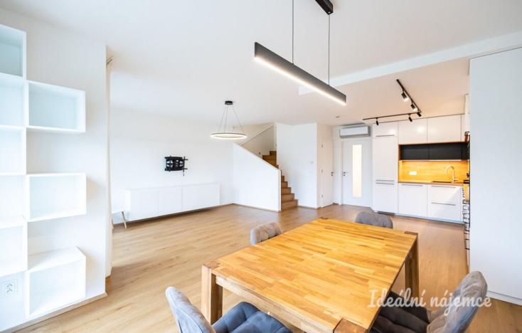 Pronájem bytu 4+kk, Horoušany, Kubišova, 120 m2