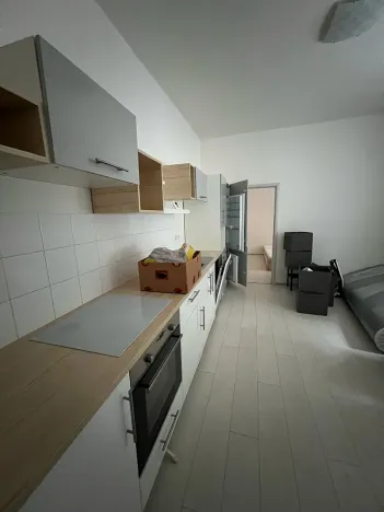 Pronájem bytu 2+kk, Praha - Michle, Adamovská, 52 m2