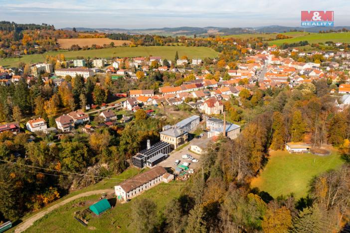 Prodej výrobních prostor, Husinec, Mikulášova, 4900 m2