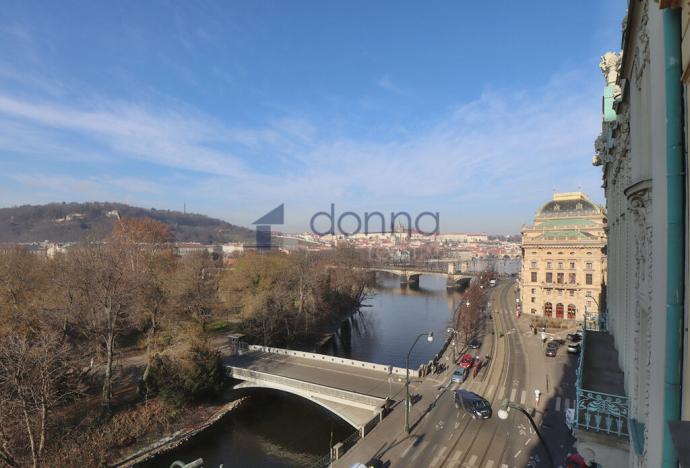 Pronájem bytu 4+kk, Praha - Nové Město, Masarykovo nábřeží, 110 m2