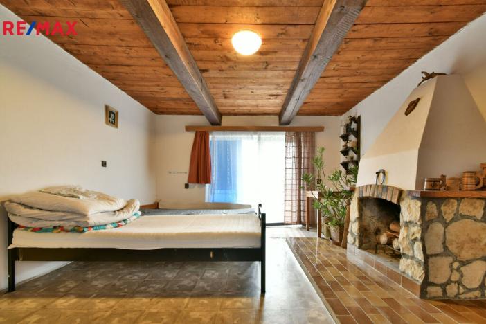 Prodej chalupy, Poběžovice u Holic, 259 m2