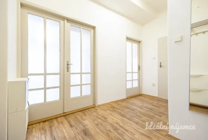 Pronájem bytu 2+kk, Praha - Holešovice, Jankovcova, 52 m2