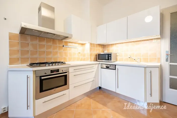 Pronájem bytu 2+kk, Praha - Holešovice, Jankovcova, 52 m2