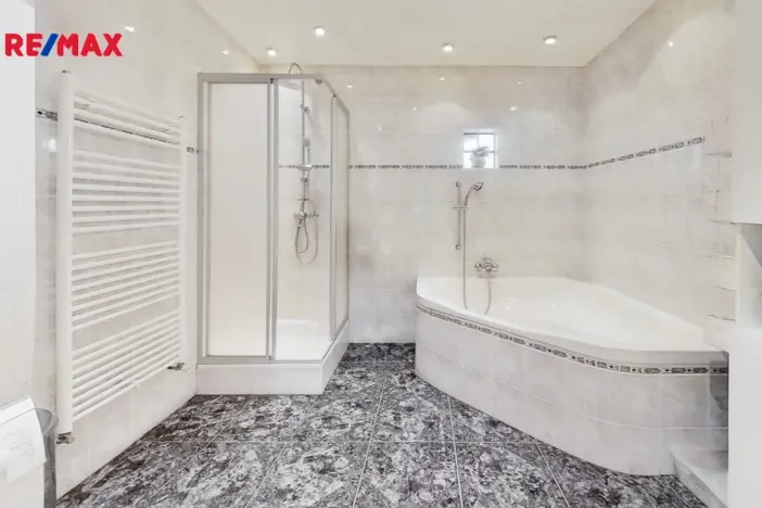 Prodej rodinného domu, Jáchymov, Husova, 155 m2