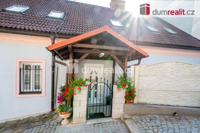 Prodej ubytování, Hluboká nad Vltavou, nám. Čsl. armády, 533 m2