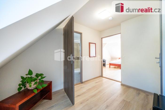 Prodej ubytování, Hluboká nad Vltavou, nám. Čsl. armády, 533 m2