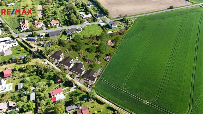 Prodej pozemku pro bydlení, Lazníky, 1740 m2