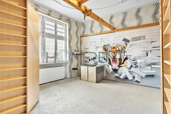 Prodej bytu 3+1, Liberec - Liberec III-Jeřáb, nám. Soukenné, 126 m2