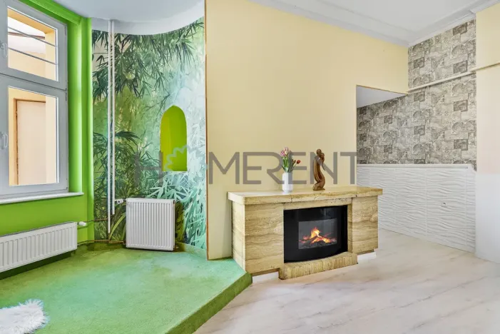 Prodej bytu 3+1, Liberec - Liberec III-Jeřáb, nám. Soukenné, 126 m2