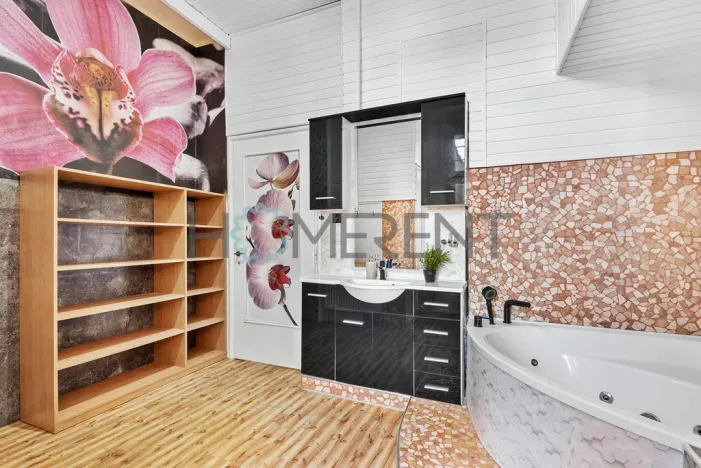 Prodej bytu 3+1, Liberec - Liberec III-Jeřáb, nám. Soukenné, 126 m2