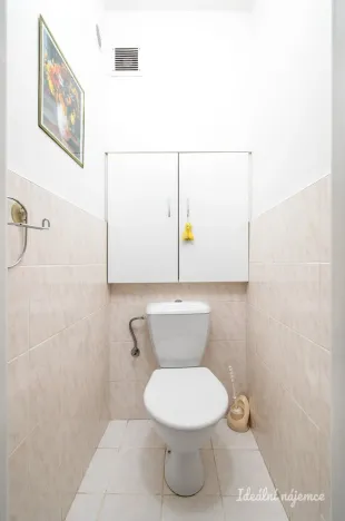 Pronájem bytu 2+kk, Praha - Kobylisy, Štíbrova, 43 m2