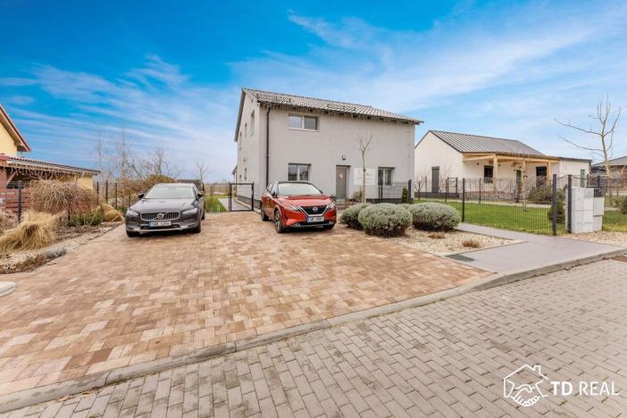 Prodej rodinného domu, Vojkovice, U Trati, 220 m2