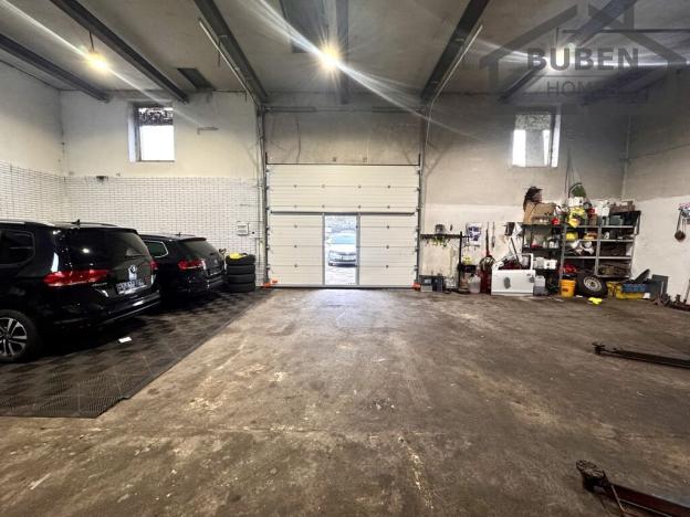 Pronájem skladu, Chodová Planá, 2030 m2