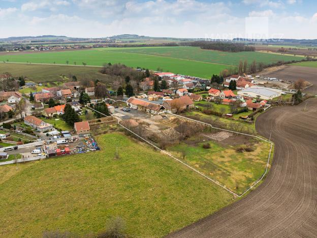 Pronájem komerčního pozemku, Kořenice - Pučery, 11302 m2