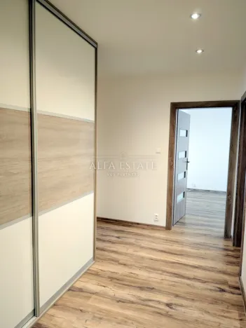 Pronájem bytu 3+1, Ostrov, Družební, 80 m2