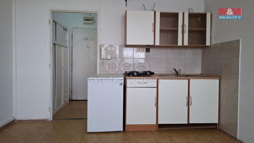 Pronájem bytu 1+kk, Kopřivnice, Záhumenní, 20 m2