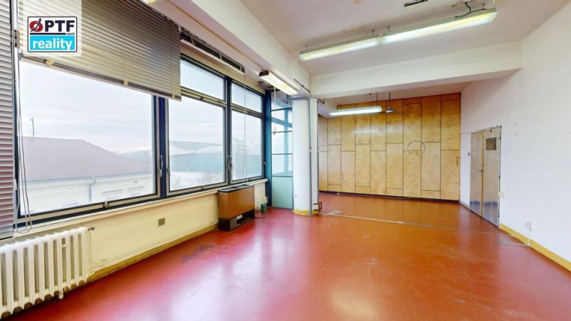 Pronájem skladu, Plzeň, Radobyčická, 310 m2