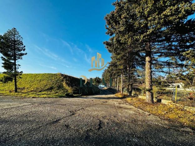 Prodej obchodního prostoru, Chomutov, Lipská, 3000 m2