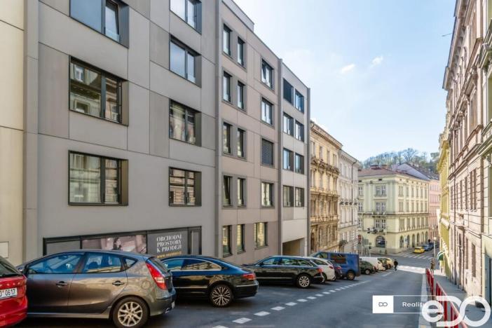 Pronájem obchodního prostoru, Praha - Smíchov, Grafická, 210 m2