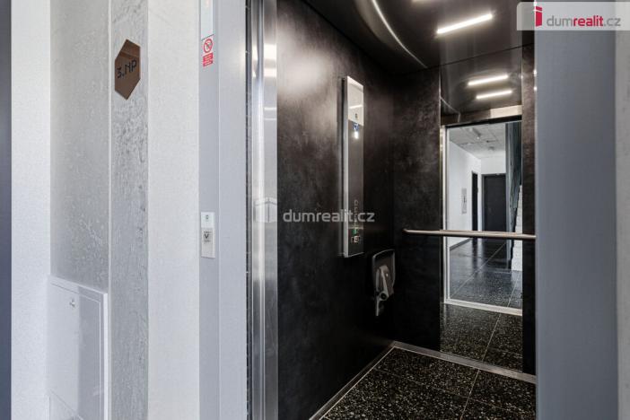 Prodej bytu 2+kk, Abertamy, Vítězná, 44 m2